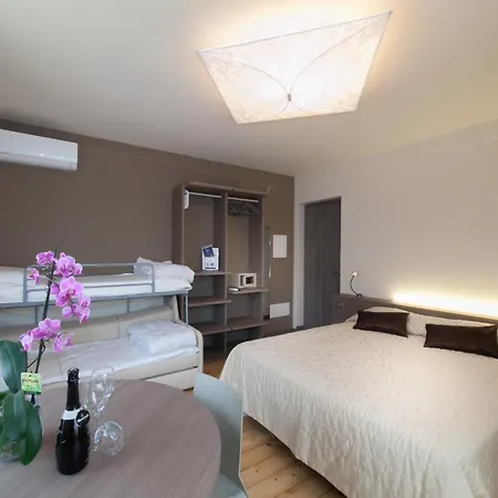 International & Apartment