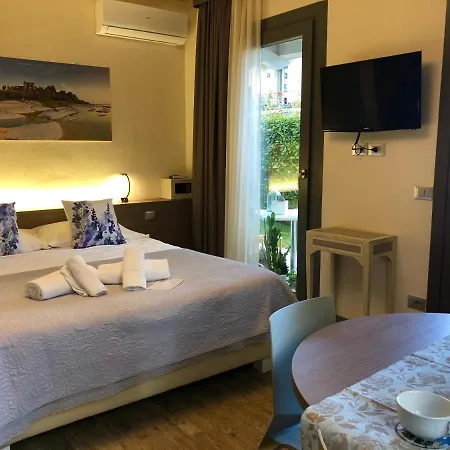 International & Sirmione