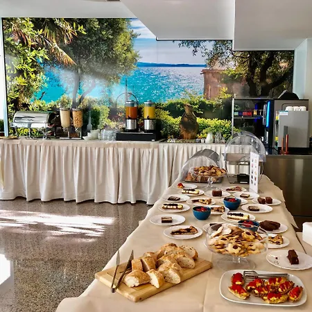 International & Apartment Sirmione